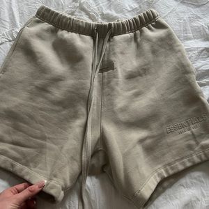 Fear of God Essentials Sweatshorts